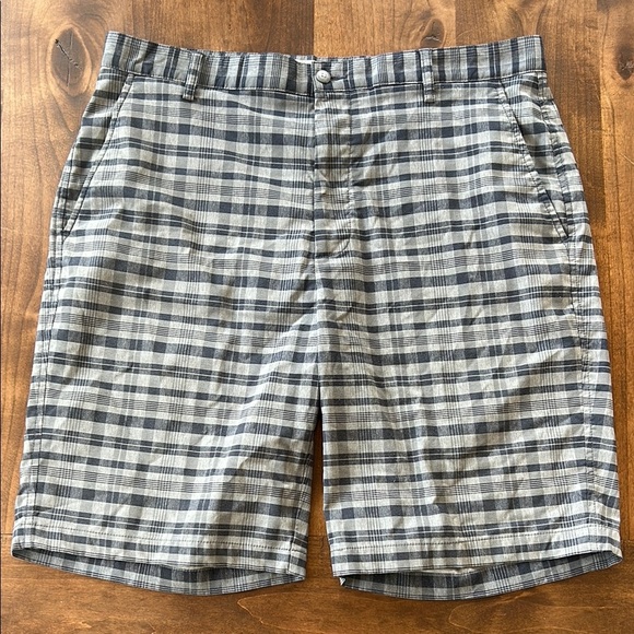 Men's FJ Golf Shorts - Picture 1 of 3